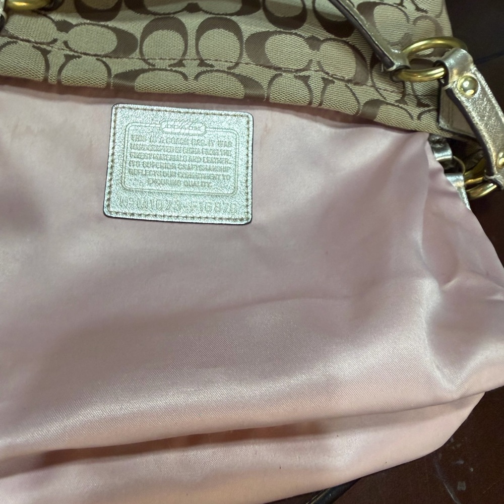 Coach Bleeker Floral Shoulder or crossbody - Picture 15 of 17